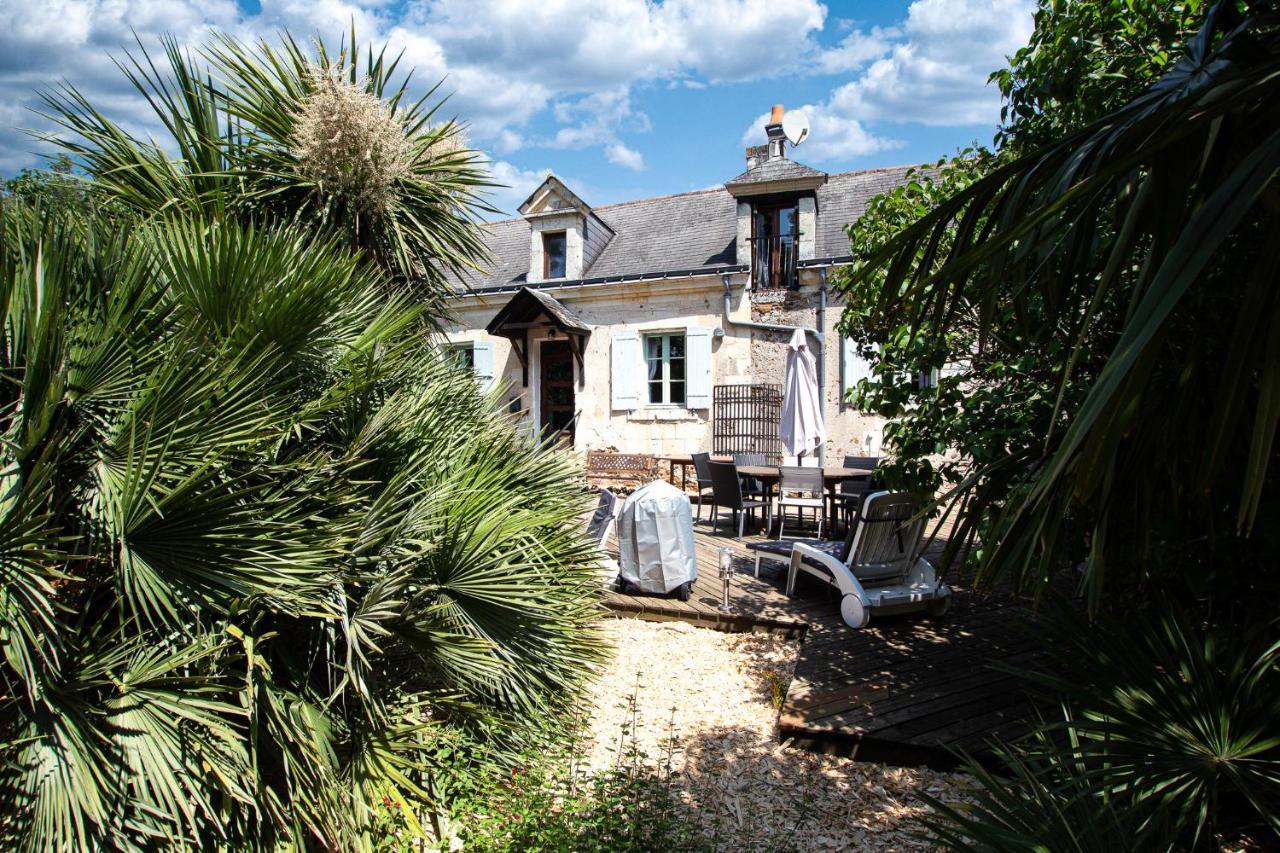 Roche-Loire Villa Le Thoureil Exterior photo